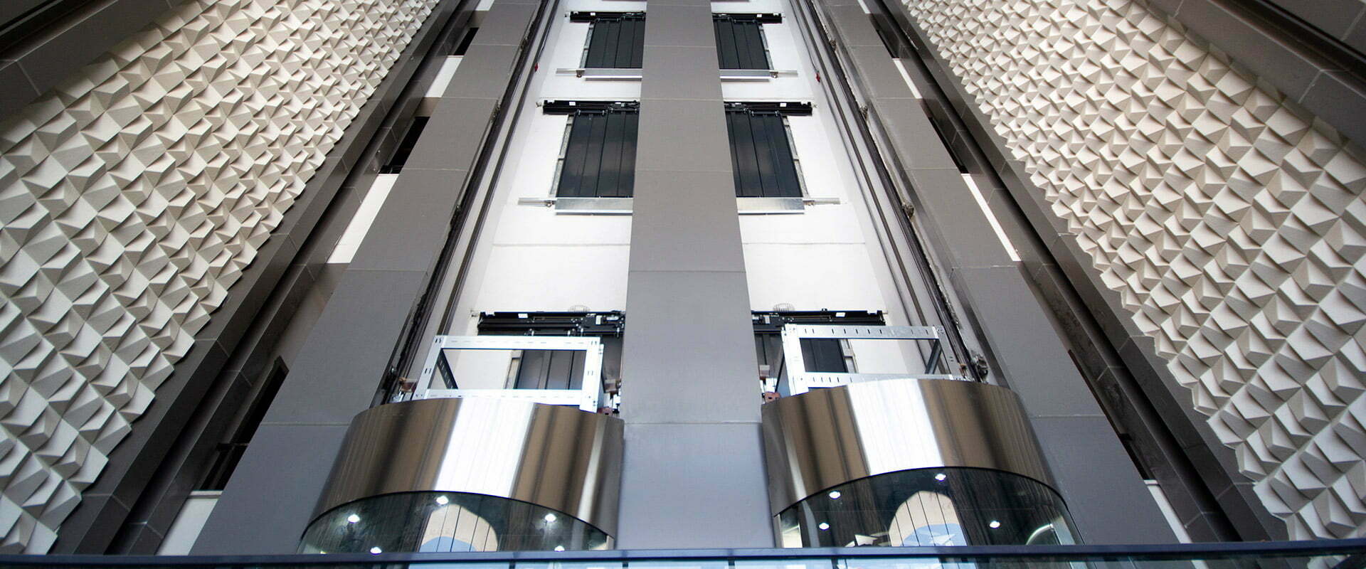 Ascensores Electromecánicos e Hidráulicos