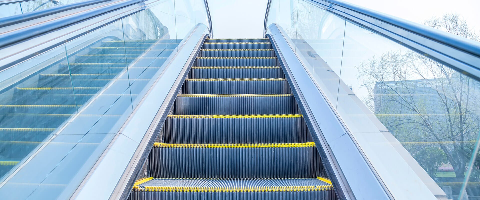 Escaleras Mecánicas, Andenes y Rampas Móviles